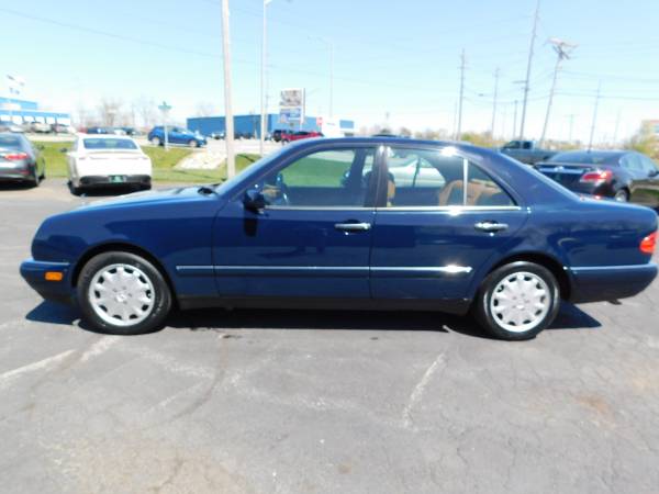 1998 Mercedes Benz E320 Sedan ( Only 106, 375 Miles! - cars & for sale in Fort Wayne, IN – photo 2