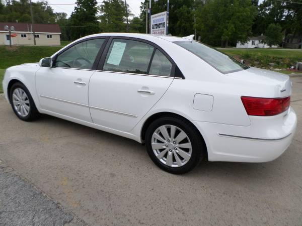 2009 HYUNDAI SONATA LIMITED - cars & trucks - by dealer - vehicle... for sale in Des Moines, IA – photo 3