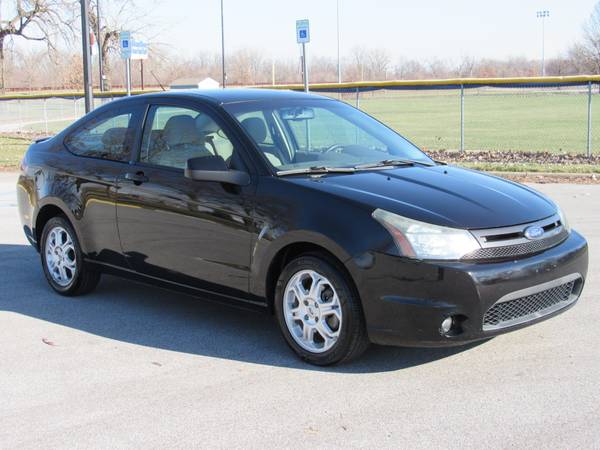 2009 FORD FOCUS*ONE OWNER**ONLY 66K*GR8 TIRES*BT*AUX*USB*COUPE*4CYL*... for sale in Highland, IL – photo 4
