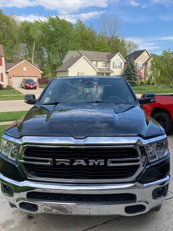 2019 Ram 1500 Big Horn Crew Cab 4x4 for sale in Avon, OH – photo 4
