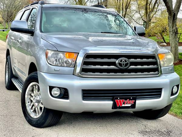 2008 Toyota Sequoia SR5 4x4 Extra clean for sale in Buffalo Grove, IL – photo 9