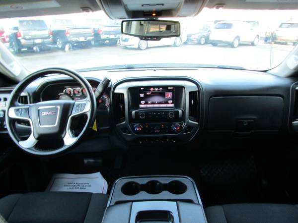 2015 *GMC* *Sierra 2500HD* *4WD Double Cab 144.2 SLE - cars & trucks... for sale in Omaha, NE – photo 11