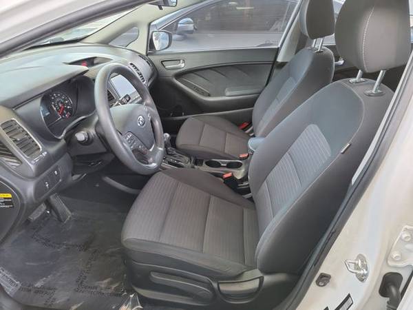 2018 Kia Forte LX Sedan 4D sedan WHITE - - by dealer for sale in El Paso, TX – photo 11