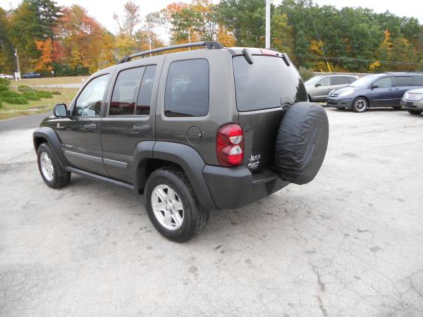 Jeep Liberty 4X4 Trail Rated Safe reliable SUV **1 Year Warranty** for sale in Hampstead, MA – photo 7