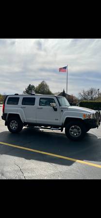 ****** 2006 H3 Hummer 1 owner Beautiful!! - cars & trucks - by owner... for sale in Woodstock, IL – photo 16