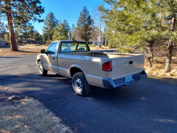 1995 Chevy S-10 4x4 - cars & trucks - by owner - vehicle automotive... for sale in Bend, OR – photo 3