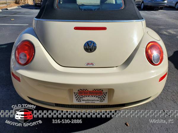 2007 Volkswagen Beetle Convertible - New Top, Leather, Low Miles!! -... for sale in Wichita, KS – photo 3