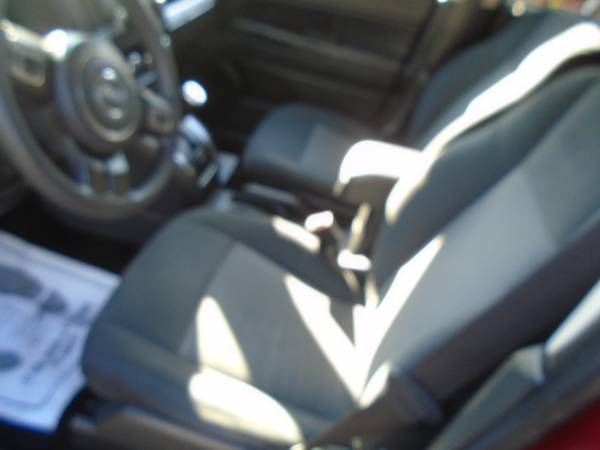 2015 jeep compass/Warranty/all wheel drive low miles for sale in Douglas, RI – photo 9