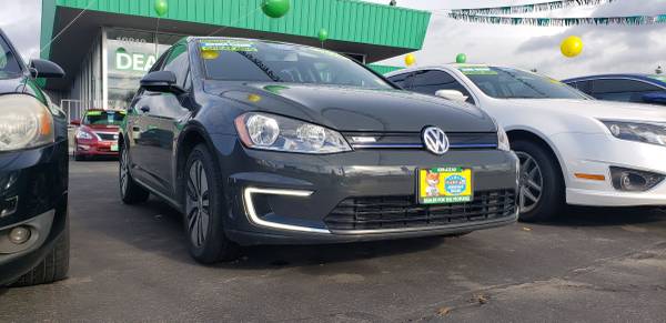 2016 Volkswagen e-Golf SE- cars & trucks - by dealer - vehicle... for sale in Albion, WA – photo 3