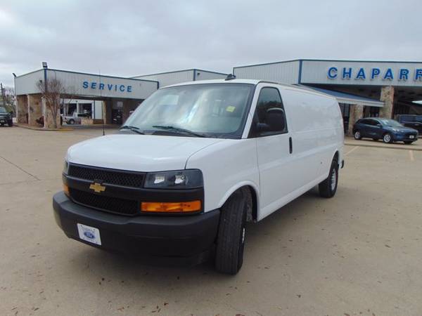 2020 Chevy Express Cargo van ( Mileage: 25, 843! for sale in Devine, TX – photo 3