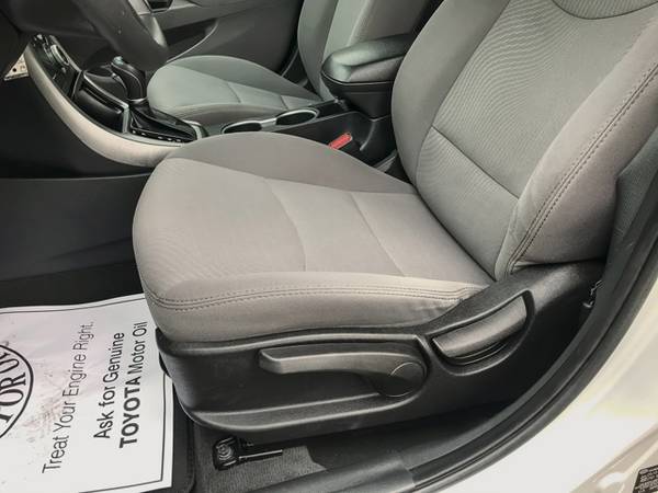 2016 Hyundai Elantra 70125 - Symphony Silver - - by for sale in Beaverton, OR – photo 8