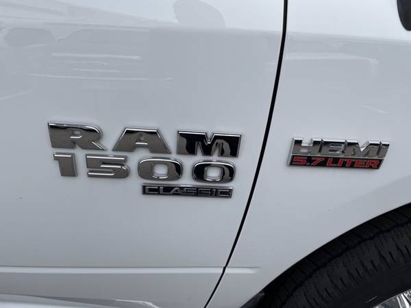2019 Ram 1500 Classic Big Horn - - by dealer - vehicle for sale in LAUDERDALE, MN – photo 18