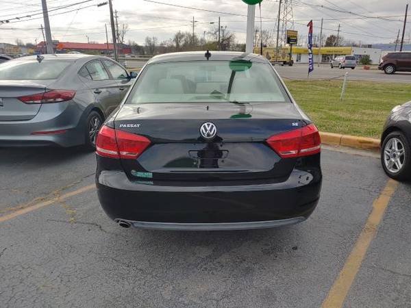 2013 Volkswagen Passat 4dr Sdn 2.5L Auto SE w/Sunroof - cars &... for sale in Louisville, KY – photo 2
