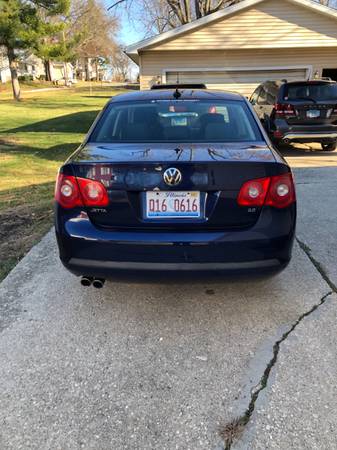 2007 Volkswagen Jetta - cars & trucks - by owner - vehicle... for sale in Bloomington, IL – photo 7