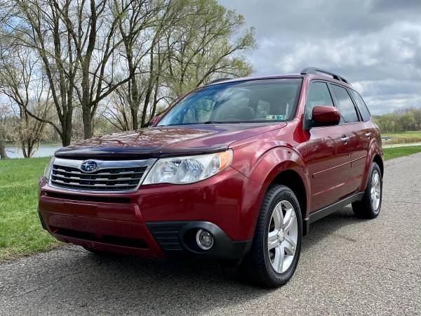 2010 Subaru Forester Limited - Panoramic Sunroof - Heated Leather for sale in Grand Rapids, MI – photo 5