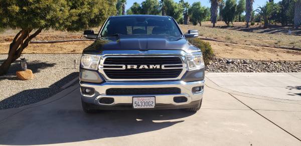 2019 Ram 1500 Hemi 4x4 Crew Cab 6'4" bed - cars & trucks - by owner... for sale in Ramona, CA – photo 2