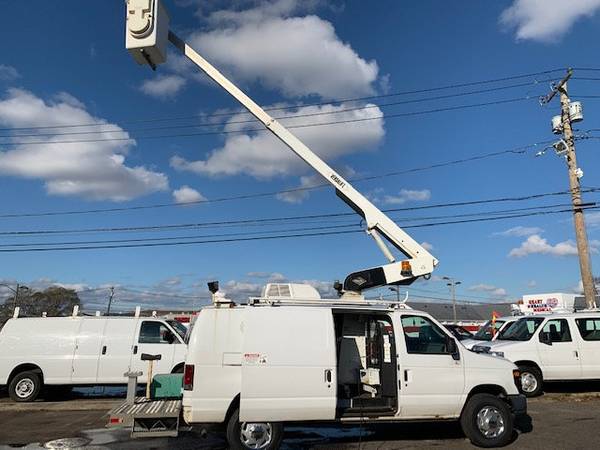 2012 Ford E-350 VERSALIFT 34 FOOT BUCKET VAN SEVERAL I - cars & for sale in Massapequa, MA – photo 4
