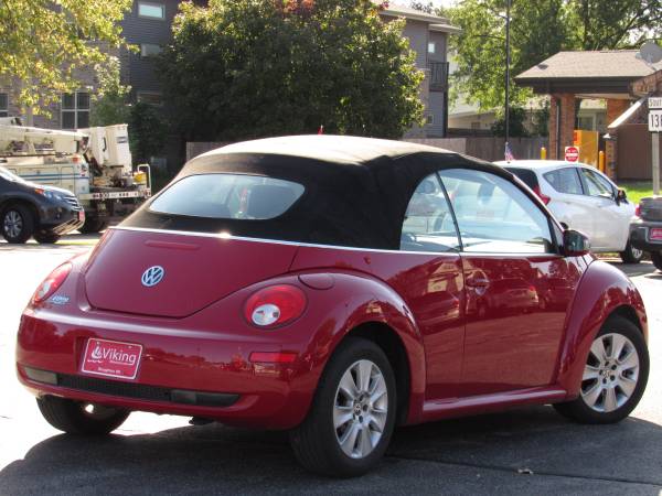 ***2010 VOLKSWAGEN NEW BEETLE 2.5L COVERTIBLE**HEATED LEATHER**28 MPG* for sale in Stoughton, WI – photo 6
