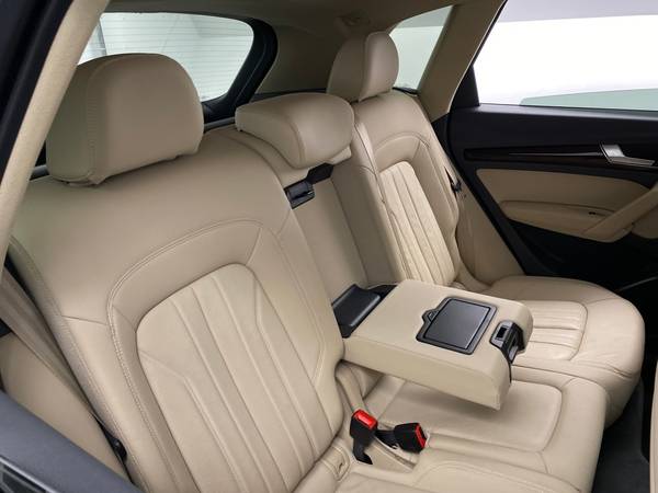 2018 Audi Q5 Premium Sport Utility 4D suv Black - FINANCE ONLINE -... for sale in Baltimore, MD – photo 18