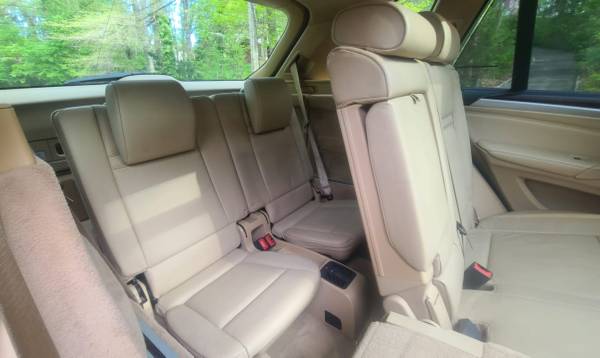 Selling My BMW X5 with 3rd ROW SEATS, 7 PASSENGERS for sale in Huntington Station, NY – photo 8