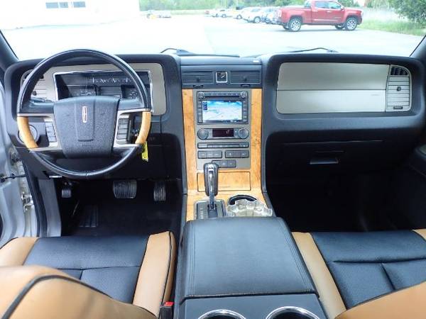 Lincoln Navigator 4wd - - by dealer - vehicle for sale in Keego Harbor, MI – photo 14
