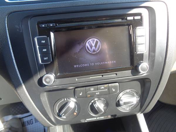 2013 VW Volkswagen Jetta SE Leather Roof Clean IPOD Tech Package -... for sale in Hampton Falls, NH – photo 14