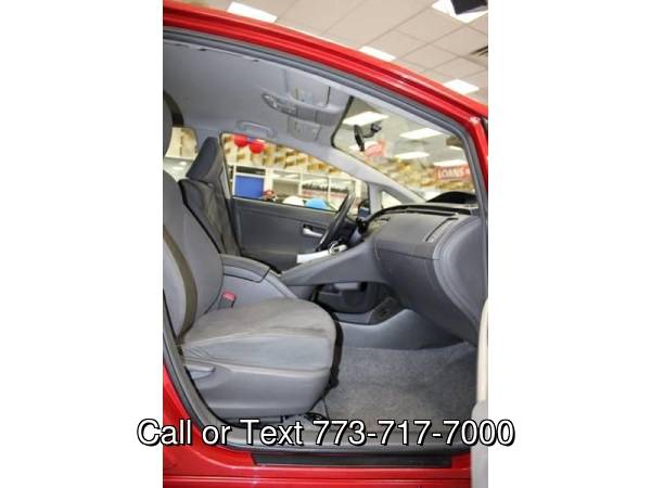 2010 Toyota Prius III 4dr Hatchback - cars & trucks - by dealer -... for sale in Chicago, IL – photo 16