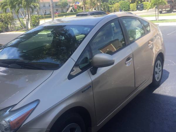 2010 Prius IV model for sale in North Palm Beach, FL – photo 7