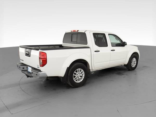 2019 Nissan Frontier Crew Cab SV Pickup 4D 5 ft pickup White -... for sale in Louisville, KY – photo 11