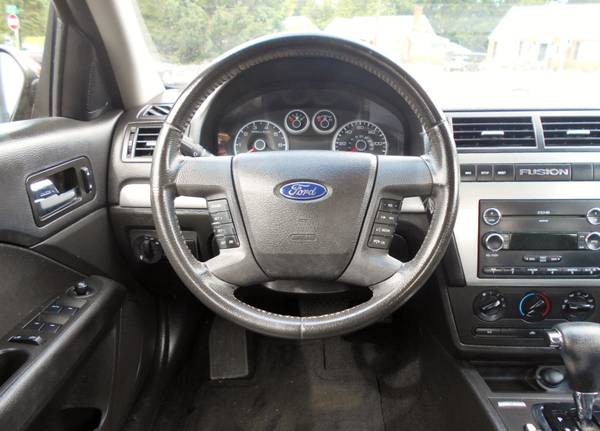 2009 Ford Fusion SE - cars & trucks - by dealer - vehicle automotive... for sale in Roanoke, VA – photo 10