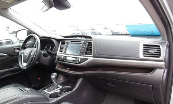 2017 TOYOTA HIGHLANDER LIMITED PLATINUM PACKAGE - - by for sale in Spearfish, SD – photo 17