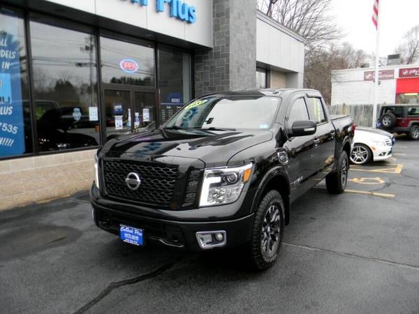 2017 Nissan Titan SV Crew Cab 4WD - cars & trucks - by dealer -... for sale in Plaistow, MA – photo 4