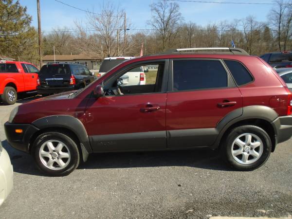 2005 HYUNDAI TUSCON GLS - - by dealer - vehicle for sale in Elizabethtown, PA – photo 2