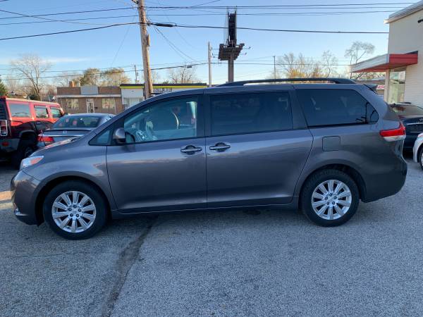 2014 Toyota Sienna LE AWD. WARRANTY!! 1 OWNER!! AWD!! Remote Start!!... for sale in Cleveland, OH – photo 6