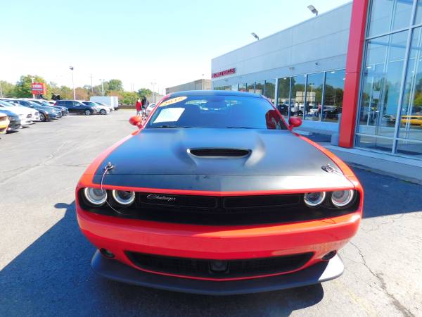 2018 DODGE CHALLENGER RT 392**LIKE NEW**LOADED**MUST SEE**FINANCING... for sale in redford, MI – photo 2