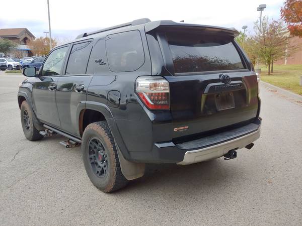 2019 TOYOTA 4RUNNER TRD OFF-ROAD 4X4 LOW MILES LEATHER! NAV! 1... for sale in Norman, KS – photo 4