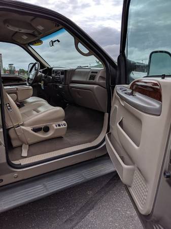 2002 Ford F-250 SD Lariat Crew Cab Short Bed 4WD for sale in Rush City, MN – photo 8