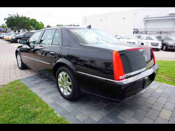 2010 Cadillac DTS Luxury Collection - 1-Owner, Hot and Cool Seats, Tri for sale in Naples, FL – photo 15