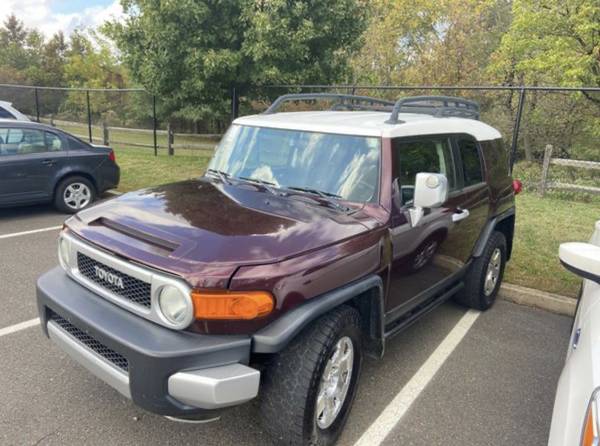 2007 Toyota FJ Cruiser 4x4 - cars & trucks - by owner - vehicle... for sale in Cherry Hill, NJ – photo 4