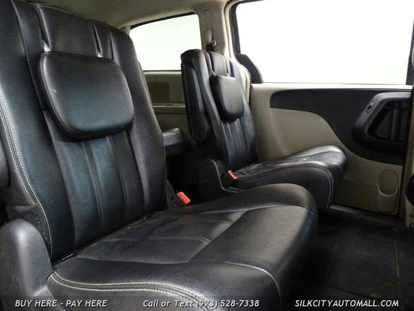 2015 Chrysler Town Country Touring Camera Leather Touring 4dr for sale in Paterson, CT – photo 15