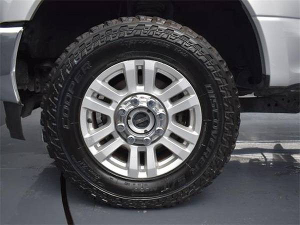 2018 Ford F-250SD XLT - truck - - by dealer - vehicle for sale in Ardmore, TX – photo 9