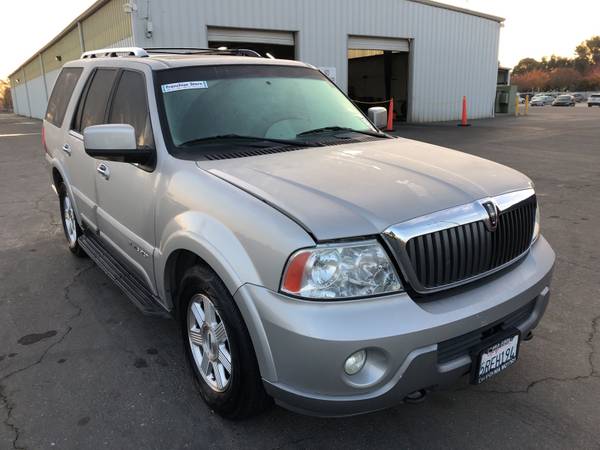 2003 Lincoln Navigator 4wd / Financing or Layaway - cars & trucks -... for sale in Reno, NV – photo 2