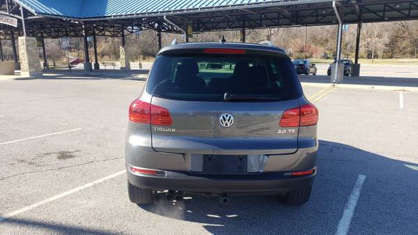 2012 Volkswagen Tiguan SE ( EXTRA CLEAN, NAVIGATION ) - cars &... for sale in Shawnee, MO – photo 16