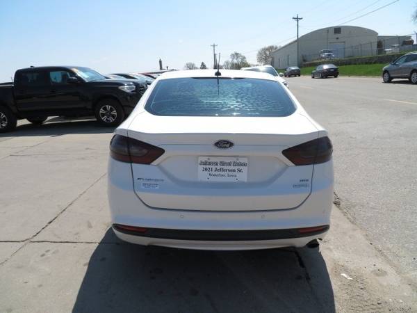 2013 Ford Fusion 4dr Sdn SE FWD 126, 000 miles 6, 500 for sale in Waterloo, IA – photo 4