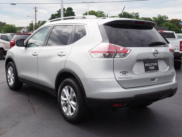 2016 Nissan Rogue SV for sale in Middletown, OH – photo 3