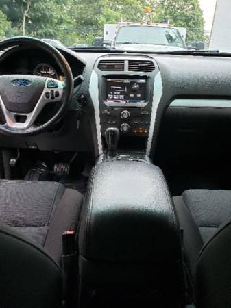 2011 FORD Explorer XLT 4D Crossover SUV for sale in Bay Shore, NY – photo 8