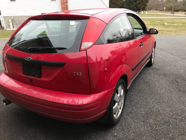 Ford Focus ZX3 Hatchback - cars & trucks - by owner - vehicle... for sale in Baltimore, District Of Columbia – photo 4
