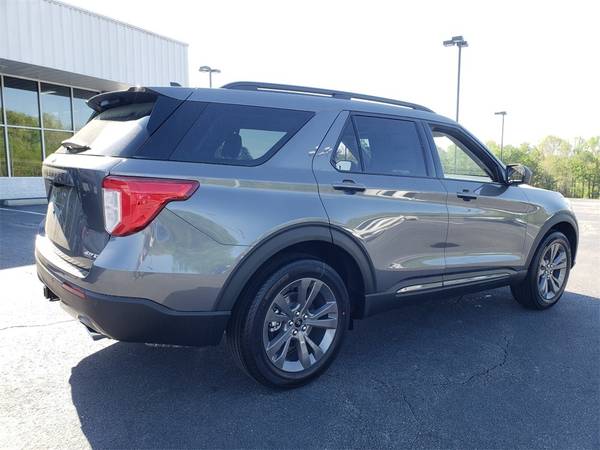 2021 Ford Explorer XLT 4WD - - by dealer - vehicle for sale in Eden, NC – photo 8