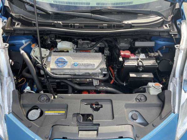2012 Nissan LEAF Electric SV 4dr Hatchback - - by for sale in Lynnwood, WA – photo 10