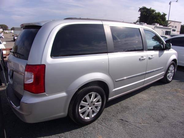 2011 CHRYSLER TOWN amp; COUNTRY - cars & trucks - by dealer -... for sale in GROVER BEACH, CA – photo 2
